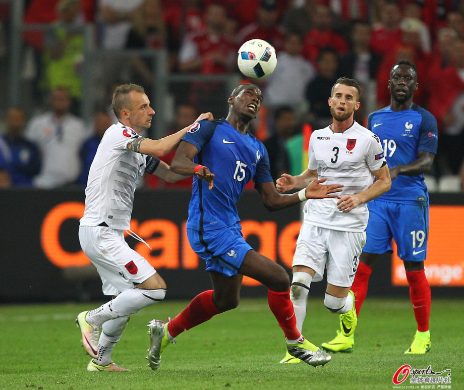 巴西碾压马赛，阿尔巴一己之力扛起全队