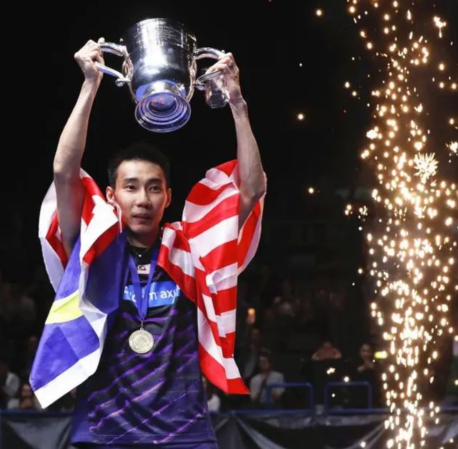 中国羽毛球队横扫法国羽毛球队,李宗伟关键制胜 中国羽毛球队横扫法国羽毛球队,李宗伟关键制胜