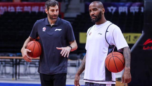 巴西男篮绝杀意大利男篮，汉密尔顿关键制胜的简单介绍