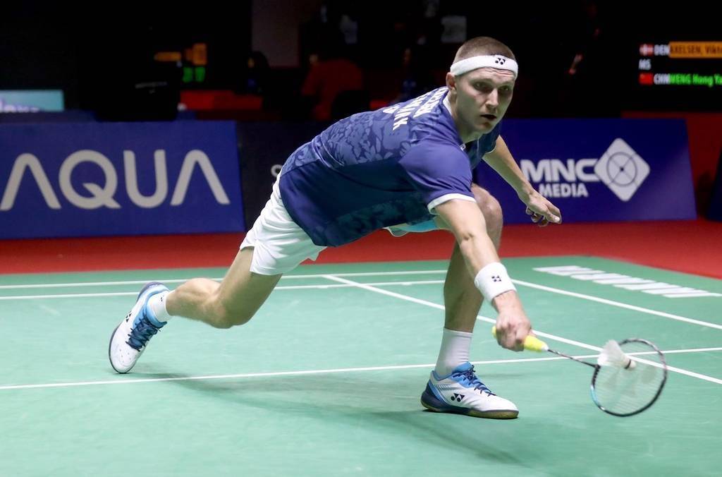 丹麦羽毛球队翻盘日本羽毛球队，安赛龙完成帽子戏法