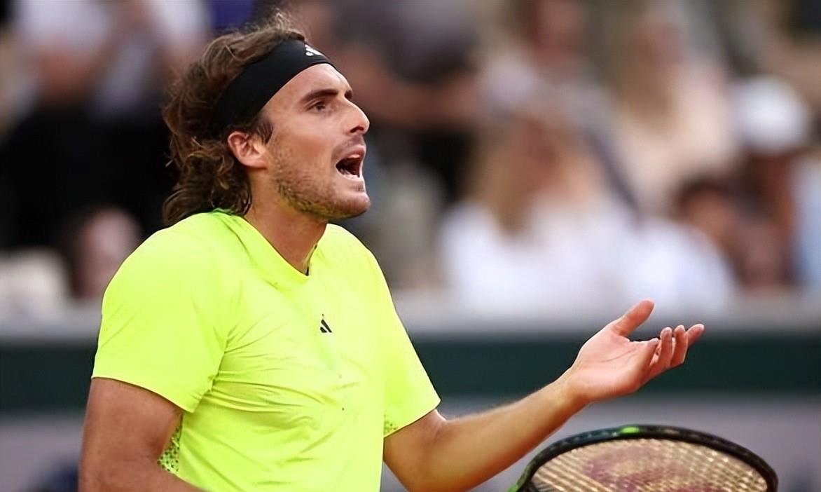 澳大利亚网球队横扫美国网球队，西西帕斯高光表现