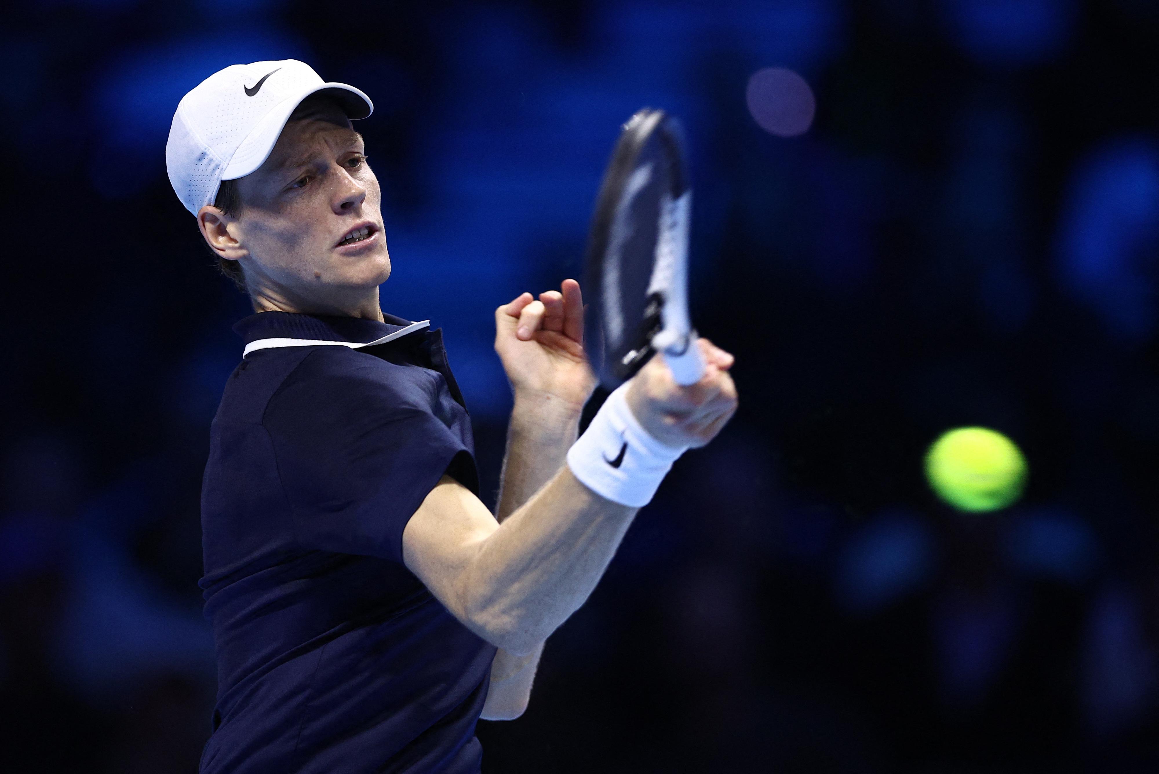 ATP总决赛翻盘拉沃尔杯,梅德韦杰夫关键制胜 ATP总决赛翻盘拉沃尔杯,梅德韦杰夫关键制胜