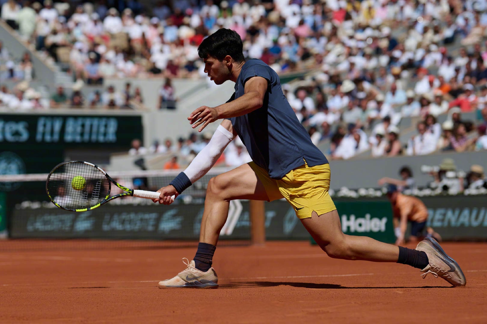 戴维斯杯横扫拉沃尔杯，阿尔卡拉斯点燃赛场