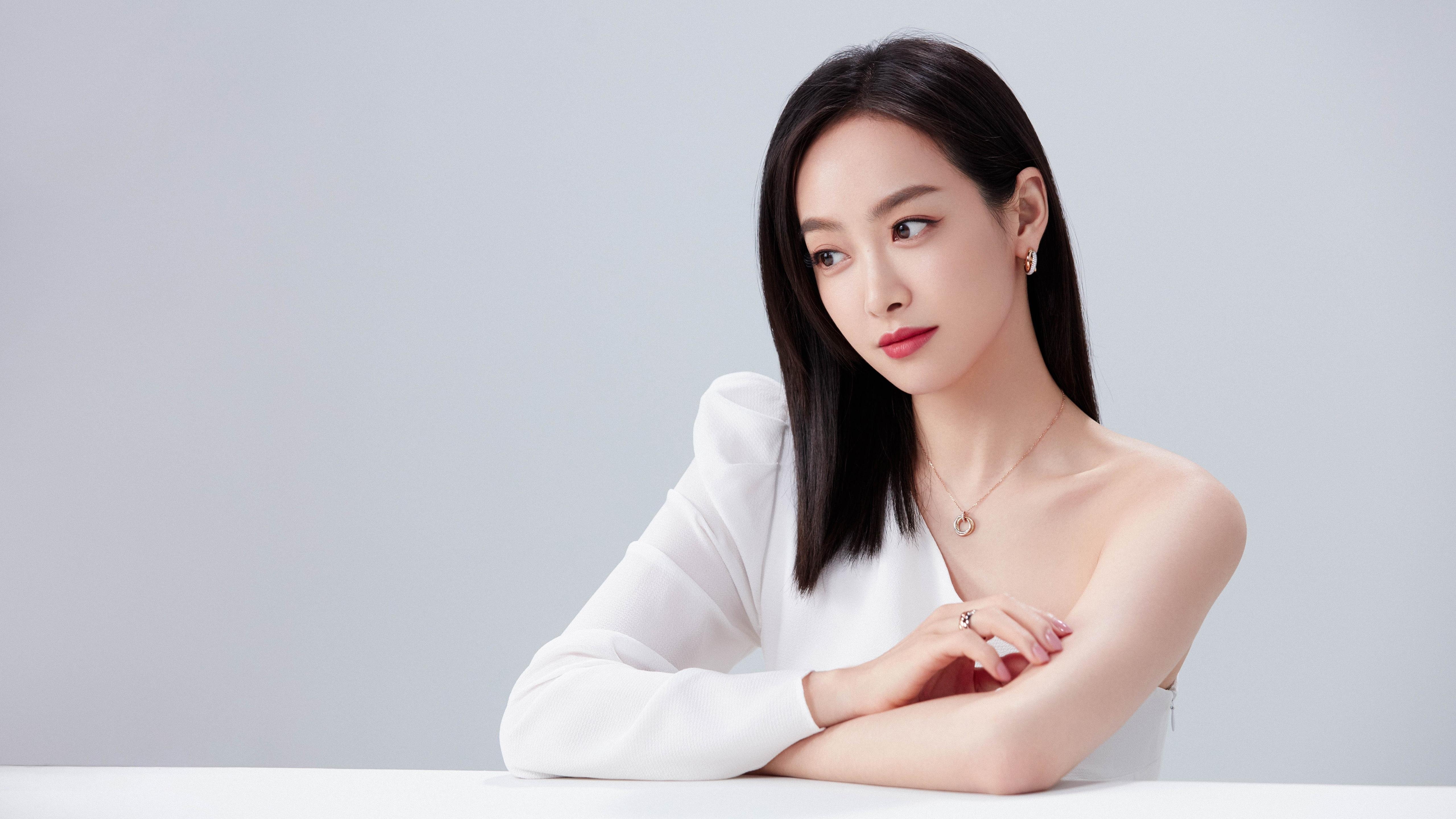 快船险胜深圳，克莱三分如雨刷新纪录，一场火星撞地球的季前赛