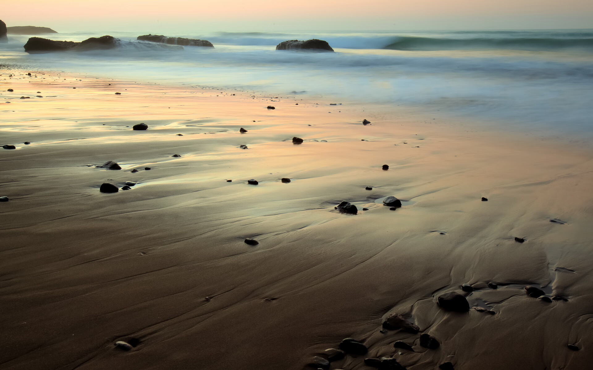 秘鲁之魂附体！阿尔瓦雷斯在年度巅峰对决中稳稳拿下巴萨