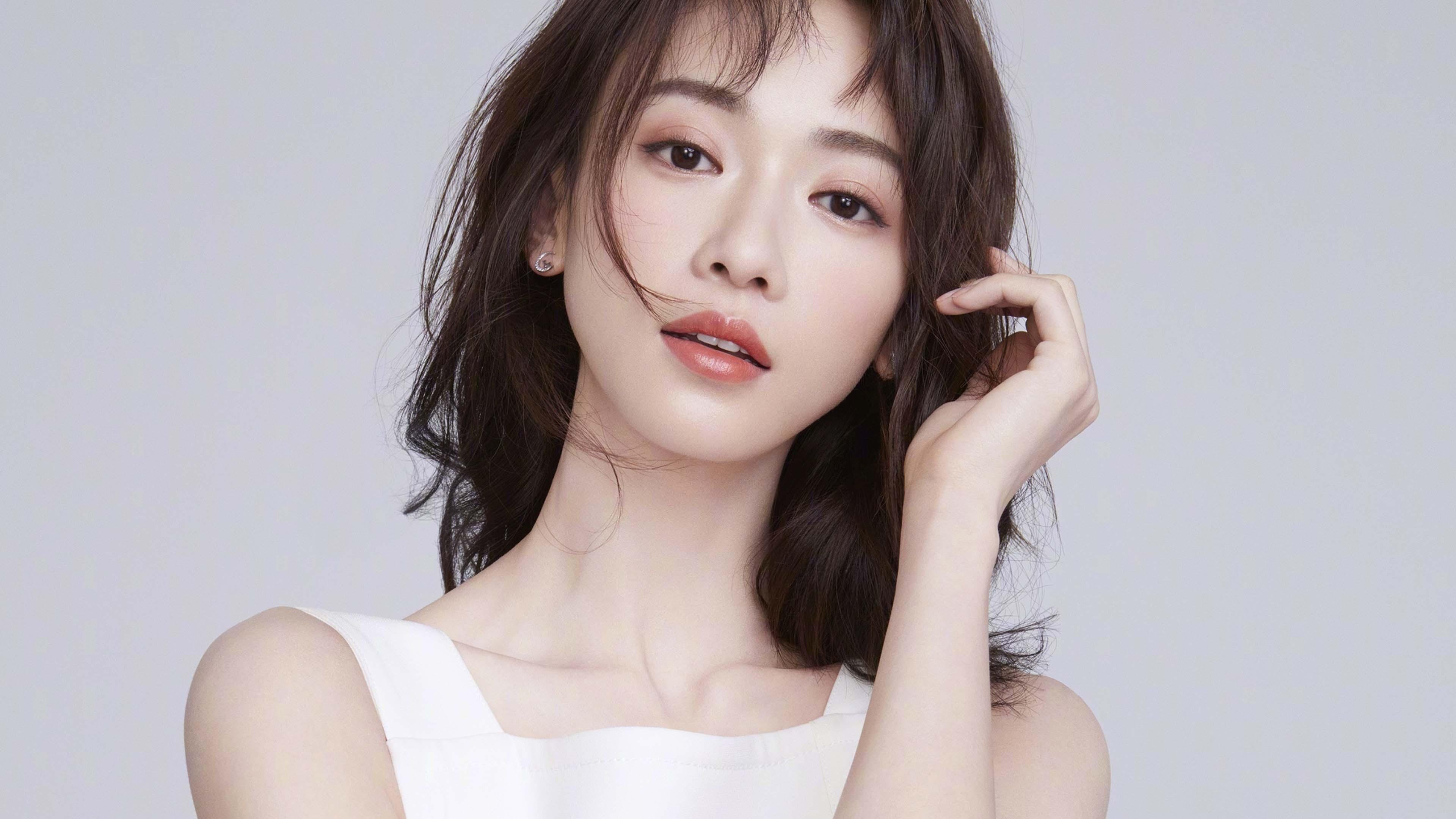 唯一性的夜晚，奥运周期关键战，乔治的三张纸条与一座里程碑