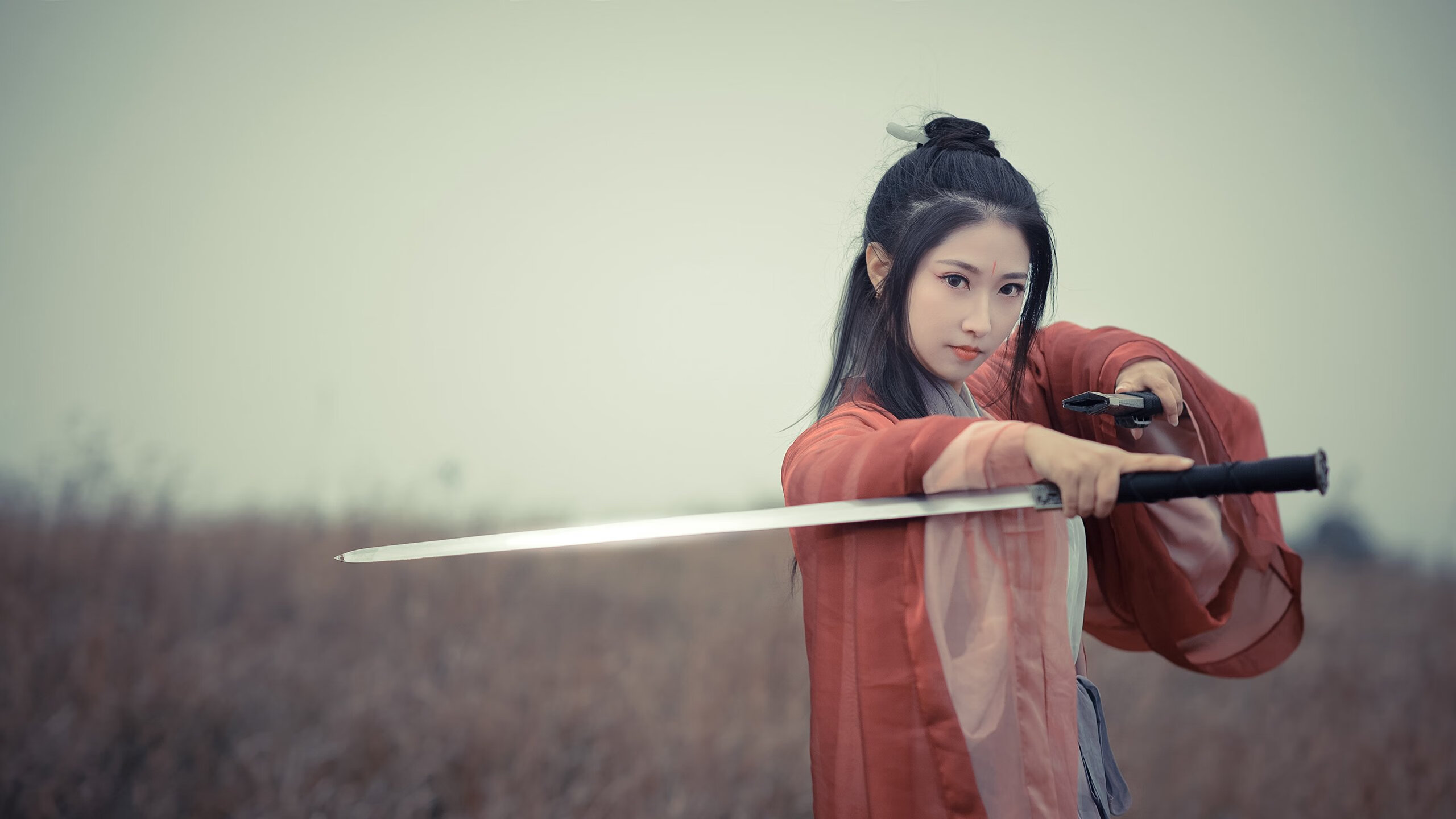 王牌对王牌,伦纳德轰下40+三双之夜,独行侠末节上演德州扑克式逆风翻盘